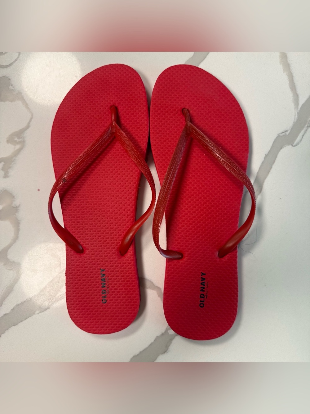 Old Navy Women’s Girls Red Flip Flops NWOT Sz 10/11